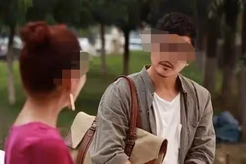 你不是男人,我為什麼要和你過下去?ICU里躺的是我媽,我跑不了