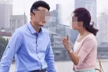 你不是男人,我為什麼要和你過下去?ICU里躺的是我媽,我跑不了