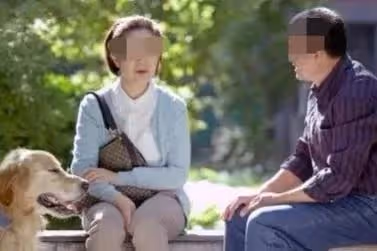 癱瘓了該由誰伺候?子女不孝還是老頭甩鍋?半路夫妻的悲哀誰能懂