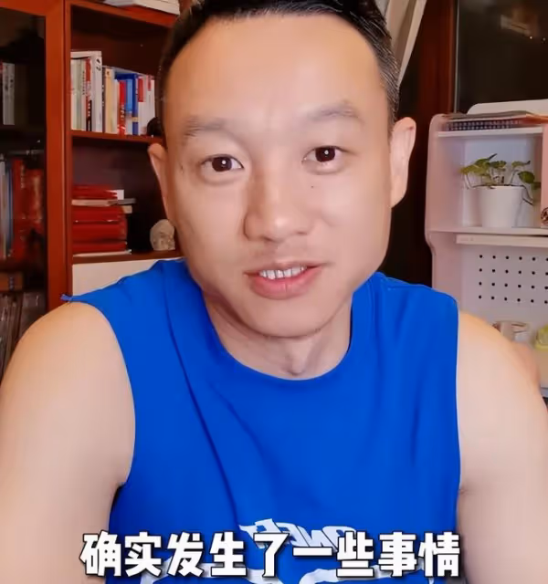 楊威首談婚變:家中確有變故,岳父抗癌8年離世,將陪妻旅遊散心
