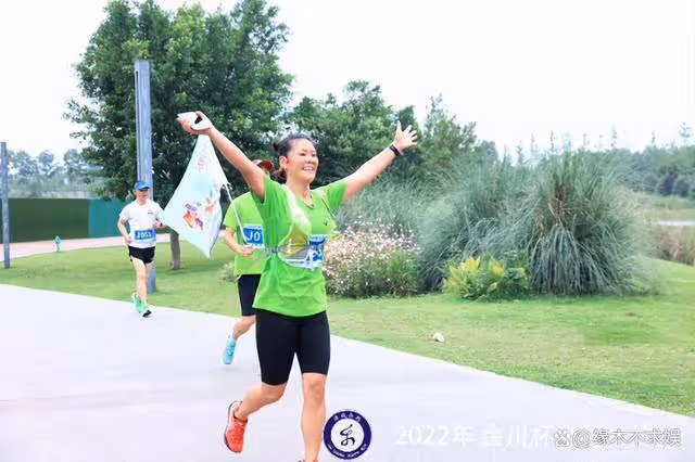 網紅華妹去世,抗癌3年每天6點跑步疑運動過量,知情人曝真實死因