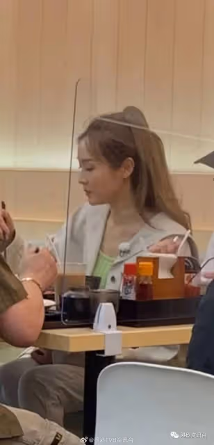 40歲TVB視後生圖曝光!女神食茶記姿態優雅