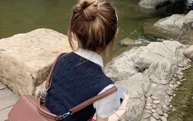 我是後婆婆,伺候兒媳婦坐月子,幫她帶3年孩子,她竟送我一套房