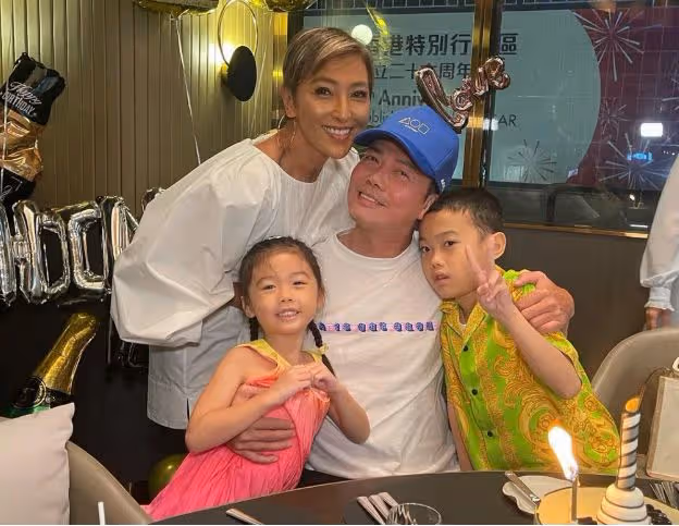 TVB前男星獲女性好友貼臉慶生!愛妻花60萬4度做人工受孕高齡得子!