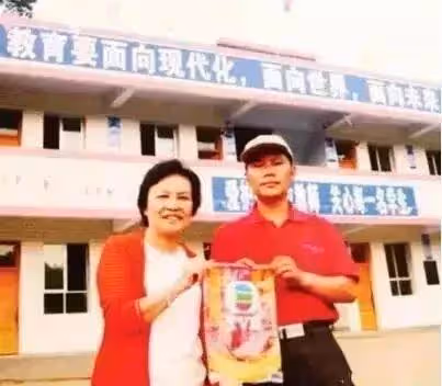 入行61年！她演盡「醜女角色」一生未婚無子 晚年無人養老「卻捐出養老錢」建小學：心美人就美