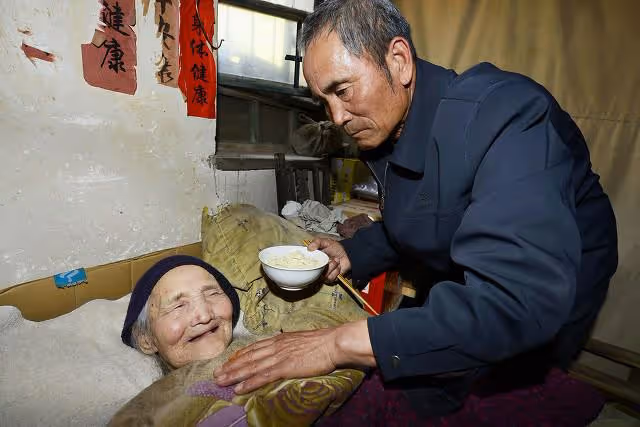 河南6旬大媽不孝公婆名聲壞,娶個厲害兒媳婦是她剋星,聽她咋說