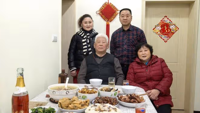 河南5旬大叔5年前借了舅哥6萬塊錢,現多還2000元利息,聽他咋說