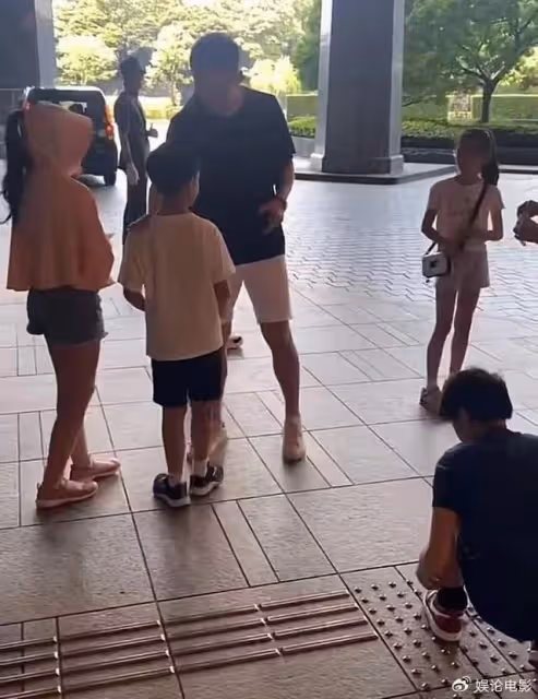 葛斯齊曝汪小菲沒把一雙兒女帶回北京,是大S沒給倆孩子台胞證