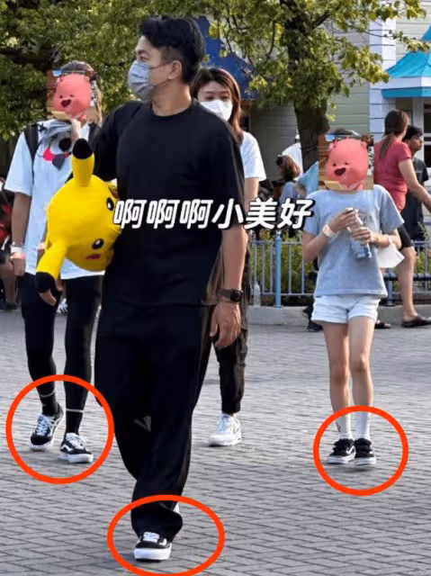 劉愷威父女國外再被偶遇,9歲小糯米雙腿纖細,走路姿勢都像楊冪