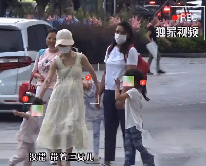 謝娜喜迎3胎?腹部隆起、常常摸肚子被狗仔抓拍,更多細節被扒