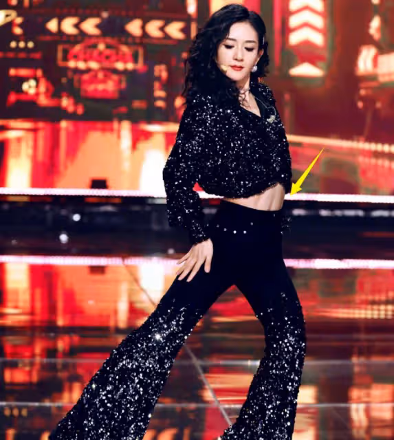 謝娜喜迎3胎?腹部隆起、常常摸肚子被狗仔抓拍,更多細節被扒