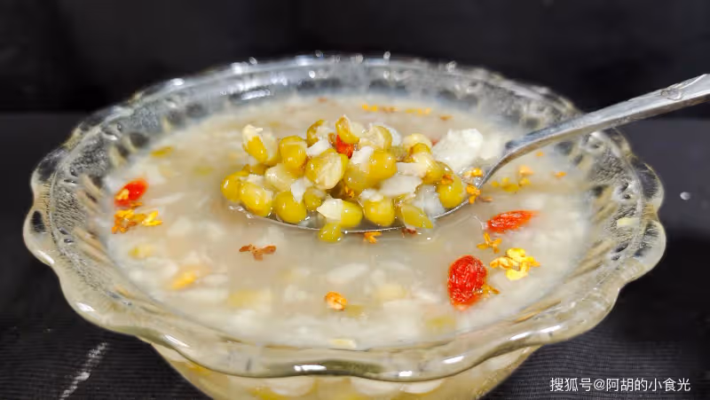 綠豆和它絕配！花少錢煮一碗，暑氣、火氣全搞定，甜兮兮好滋味，喝出清涼一夏