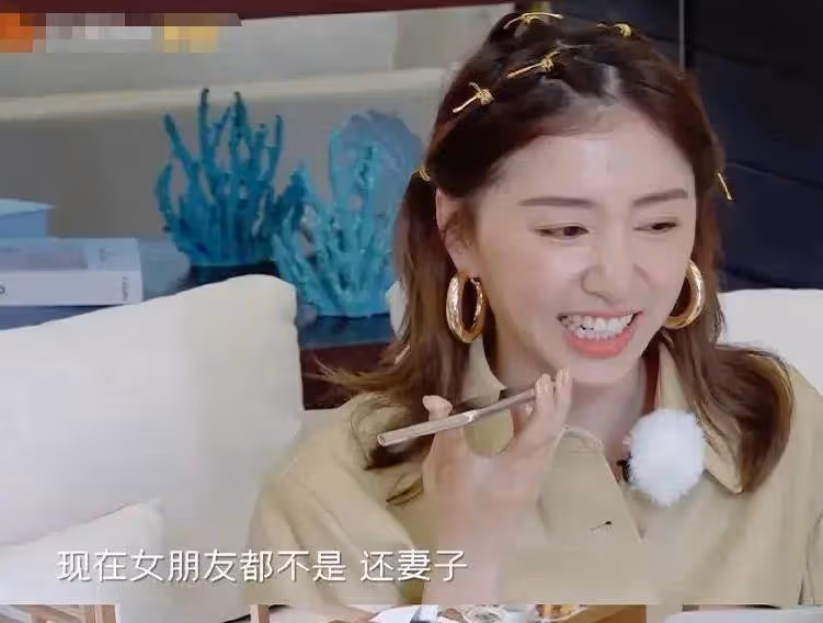 周捷推薦譚松韻上《妻子7》,看譚松韻的回應,闢謠來得猝不及防