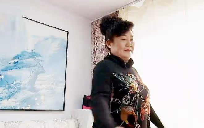 62歲大媽相親,張口就要6萬塊錢,坦言:我長得漂亮,你不吃虧