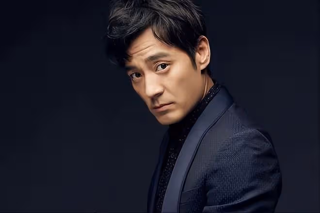 他娶過郝蕾,愛過王珞丹,負了殷桃,沒想到38歲時娶了小12歲的她