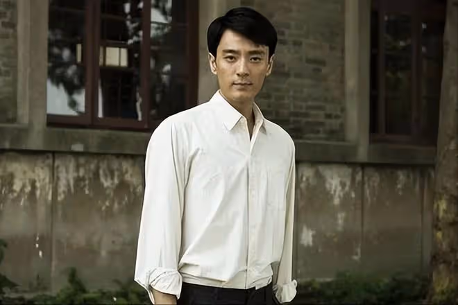 他娶過郝蕾，愛過王珞丹，負了殷桃，沒想到38歲時娶了小12歲的她