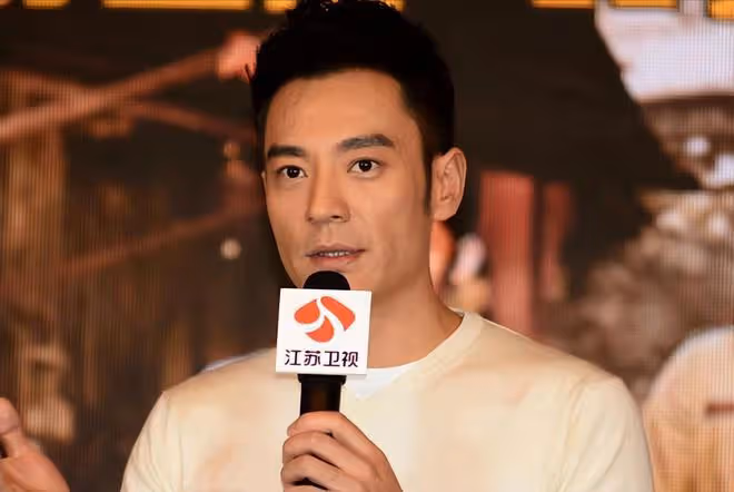他娶過郝蕾，愛過王珞丹，負了殷桃，沒想到38歲時娶了小12歲的她