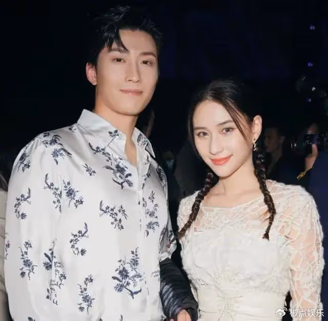 何超蓮自曝婚後生活!與竇驍結婚3個月分居1個月,語氣顯得很無奈