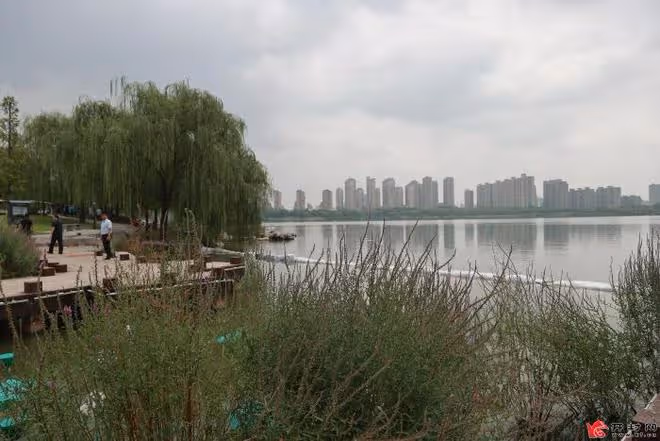 南陽市黨政考察團來開封考察