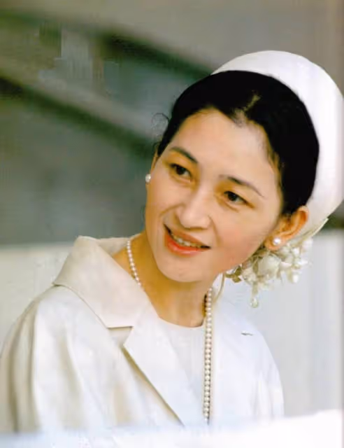日本最美公主,28歲的佳子堅持獨居,日本公主都想「叛逃」王室?