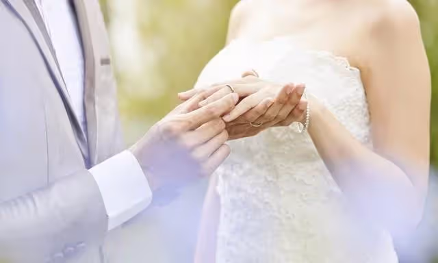 當年因為不待見二婚兒媳帶來的孫女,如今兒媳對我的孫子不管不問