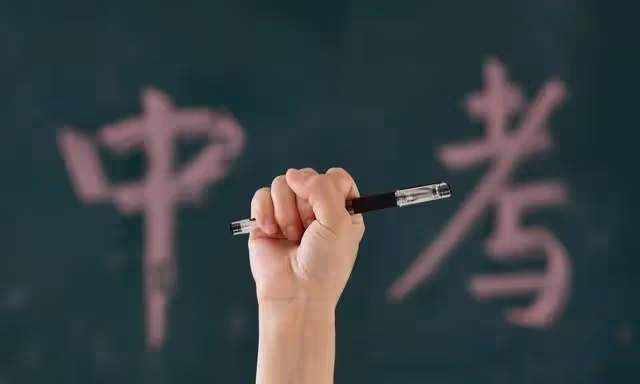 當年因為不待見二婚兒媳帶來的孫女,如今兒媳對我的孫子不管不問