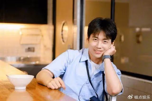 郭德綱看上孟非女兒,為郭麒麟提親,彩禮是3套四合院,值2.6億