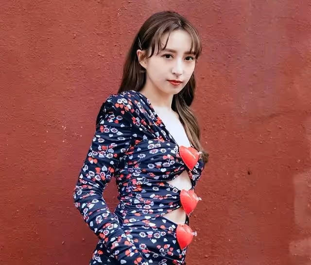 TVB花旦曝與母親20年無聯繫，事業備受力捧，有望奪得今年視後