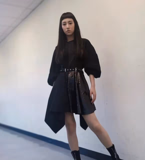 恭喜!18歲女星保送全球百大名校,出道2年被封「香港小天后」