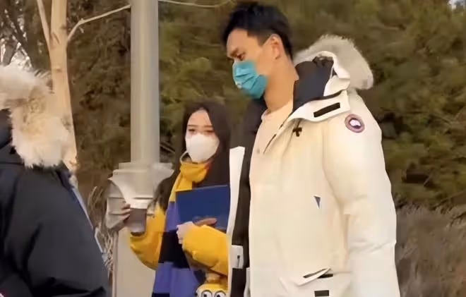 孫楊張豆豆官宣結婚,曬結婚照甜蜜燦笑,孫楊甜喊抬頭見喜
