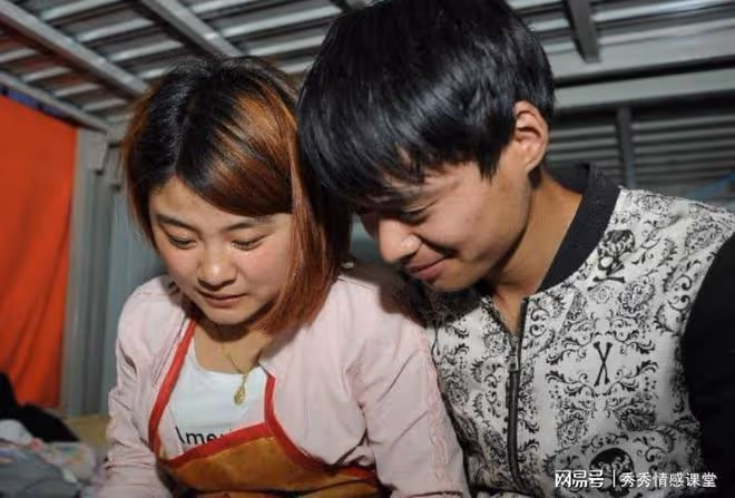 故事:鳳凰男母親得寸進尺,我兒子和你結婚可以,你得給十萬塊錢