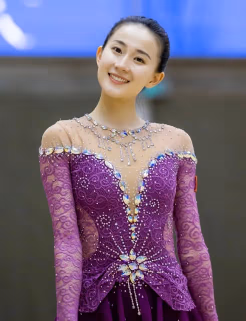 孫楊官宣與張豆豆結婚,曬結婚照甜蜜幸福,女方曾被譽為體操女神