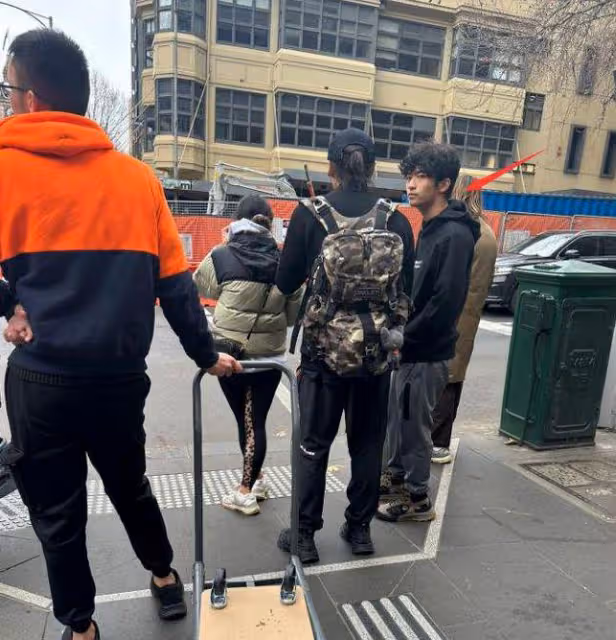 謝霆鋒父子澳洲滑雪被偶遇,Lucas技術被指太菜,只能在初級賽道