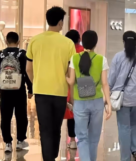 孫楊官宣與張豆豆結婚,甜蜜婚紗照曝光,男帥女美配一臉