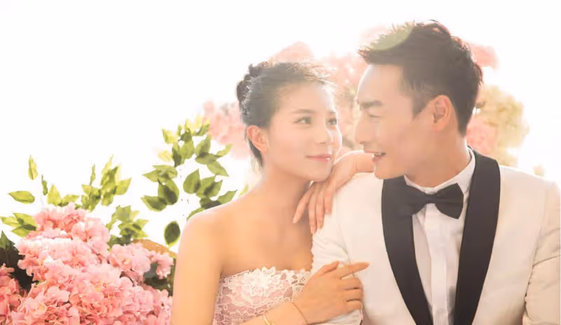 27歲何姿與31歲秦凱喜結連理,成就了一段體壇的愛情佳話
