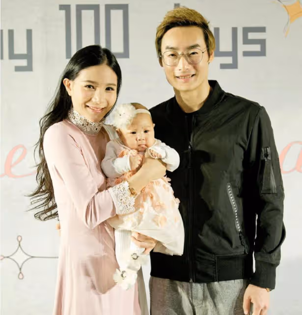 27歲何姿與31歲秦凱喜結連理,成就了一段體壇的愛情佳話