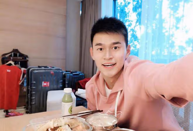 孫楊張豆豆官宣結婚,男帥女美好般配,去年已經見了父母