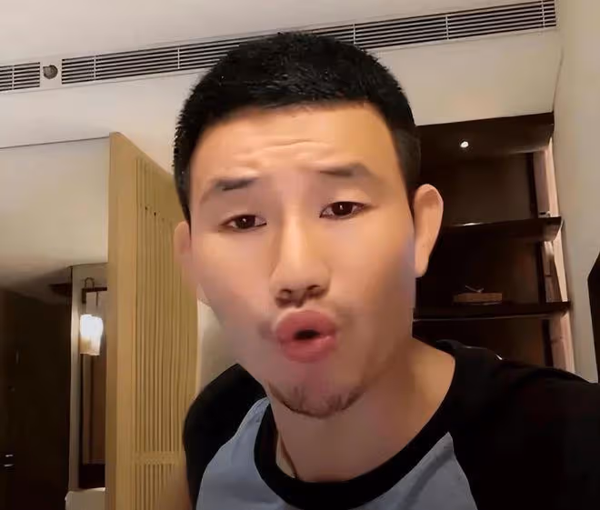 謝孟偉直播罵王寶強忘恩負義,投資《八角籠中》一個億顆粒無收!