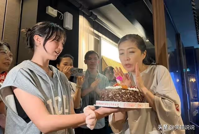 14歲夏天近照曝光:長相甜美氣質佳,網友喊話稱夏克立很想念她
