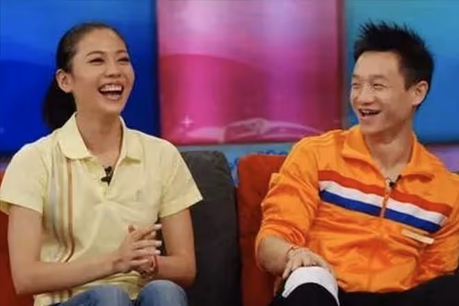 楊威曝婚變後回應:15年婚姻艱難,三觀不同溝通困難,工資全上交