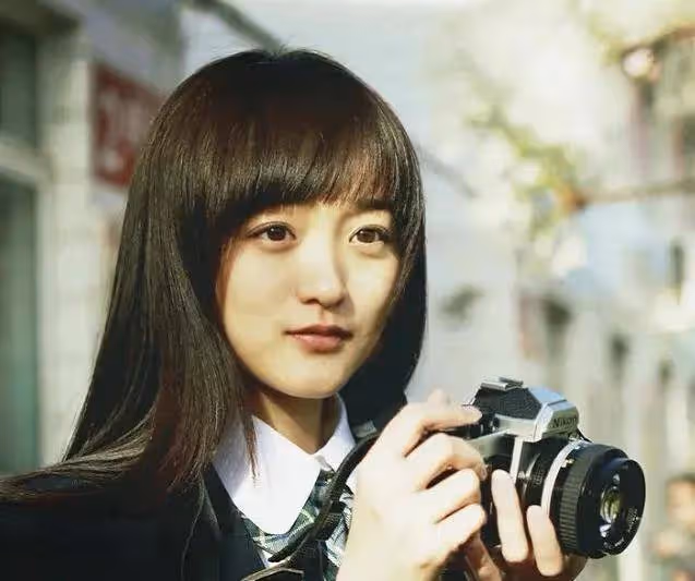 何泓姍:拍吻戲過敏,36的年紀18歲的臉,她的「壞」真的恨不起來
