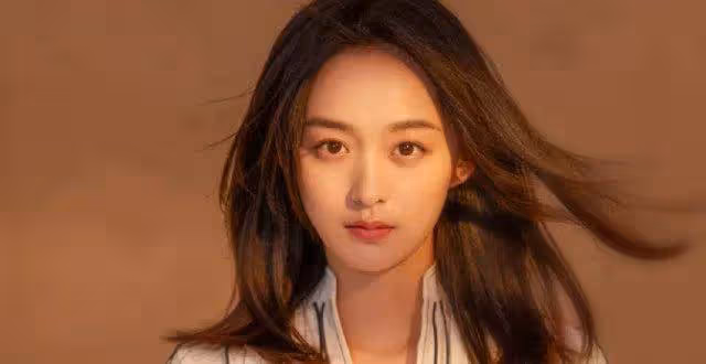 何泓姍:拍吻戲過敏,36的年紀18歲的臉,她的「壞」真的恨不起來