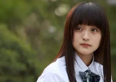 何泓姍:拍吻戲過敏,36的年紀18歲的臉,她的「壞」真的恨不起來