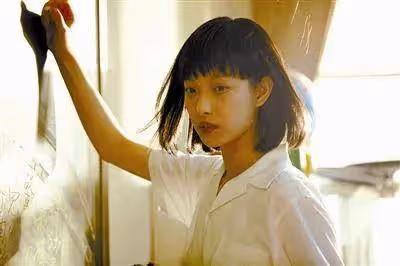 何泓姍:拍吻戲過敏,36的年紀18歲的臉,她的「壞」真的恨不起來