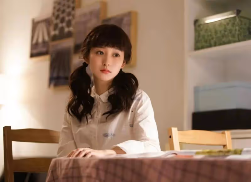 何泓姍:拍吻戲過敏,36的年紀18歲的臉,她的「壞」真的恨不起來