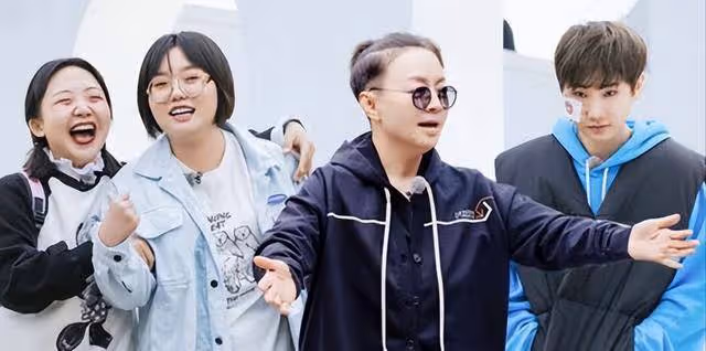 宋丹丹踢到鐵板?強勢要求年輕藝人表演節目,卻被王傳君當眾拒絕