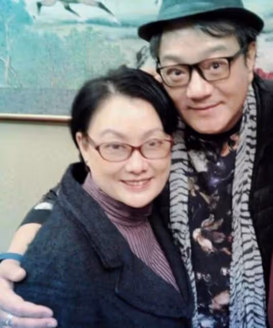 順其自然!65歲TVB男星曝與女友相處像母子,渴望當爸但年紀超齡
