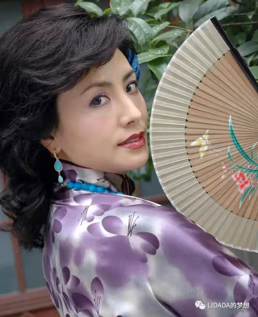 她被稱台灣第一美人,出道40餘年,沒人敢對她潛規則,兩次離婚後56歲的她太颯了