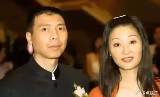 張娣:被馮小剛拋棄後,單身了23年,如今33歲女兒成了她的煩惱