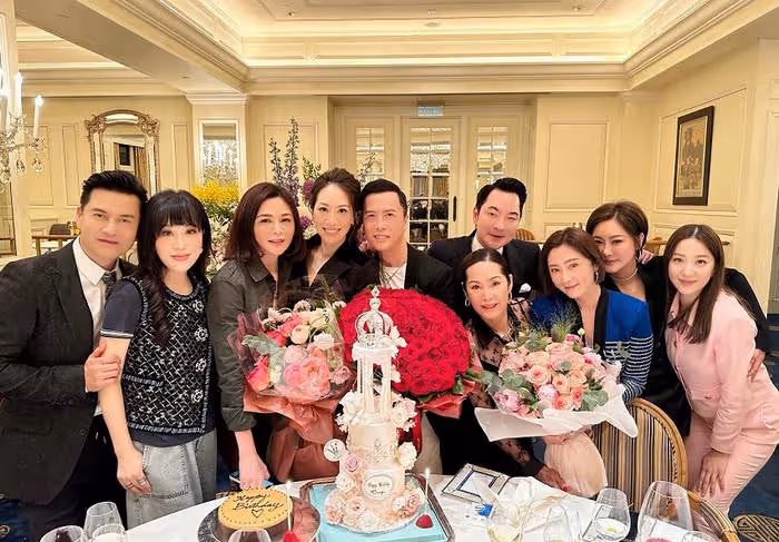 甄子丹汪詩詩補辦婚禮,慶祝結婚20周年,王寶強呂良偉等眾星雲集